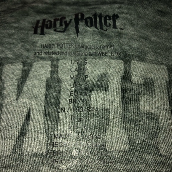Harry Potter Gryffindor House Shirt - Picture 4 of 4